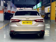 Toyota Camry 2.0G Deluxe Edition - фото 6