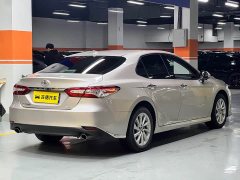 Toyota Camry 2.0G Deluxe Edition - фото 7