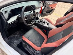 Lynk & Co EADO PLUS Blue Whale NE 1.4T GDI DCT Premium Edition - фото 20