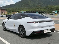 Lynk & Co 10 120 four-wheel drive Ultra - фото 6