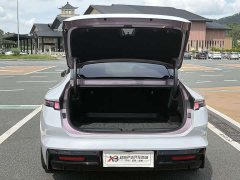 Lynk & Co 10 120 four-wheel drive Ultra - фото 8