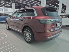AITO Wenjie M8 extended range Ultra version 53.4kWh 5-seater version (192-line lidar) - фото 3
