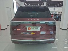 AITO Wenjie M8 extended range Ultra version 53.4kWh 5-seater version (192-line lidar) - фото 4