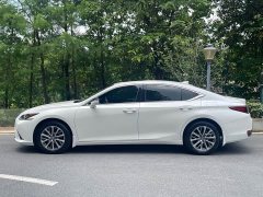 Lexus ES 2023 200 Excellence Edition - фото 4