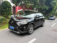 Toyota RAV4 Rongfang 2.0L CVT two-wheel drive fashion version - фото 1