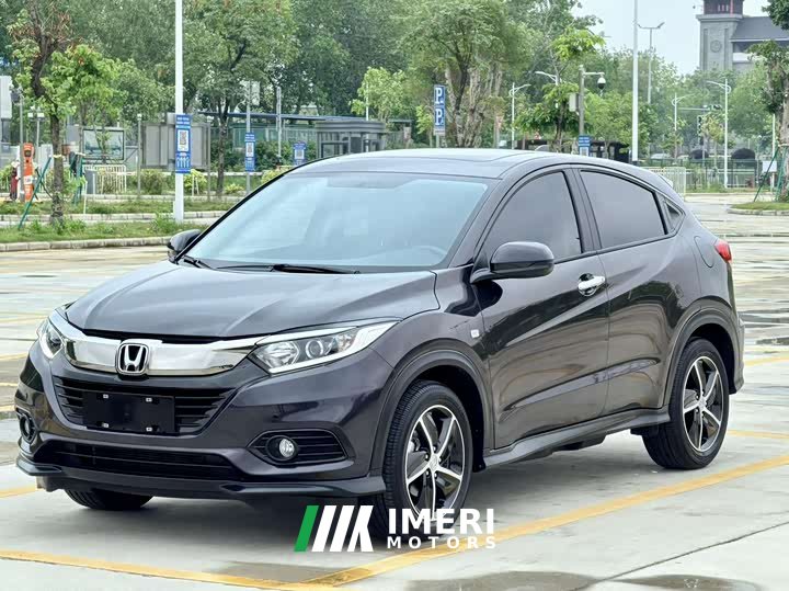 Lynk & Co Binzhi 2020 1.5L CVT Pioneer Edition - автомобиль из Китая