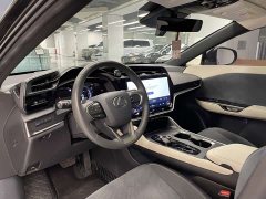 Lexus RZ 450e four-wheel drive vertical collar version - фото 10
