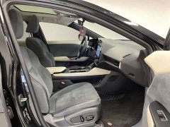 Lexus RZ 450e four-wheel drive vertical collar version - фото 15
