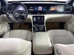 Li Auto Ideal ONE 2020 extended range 6-seater version - фото 7