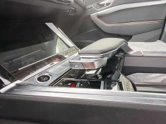 Audi e-tron 2021 50 quattro luxury - фото 2