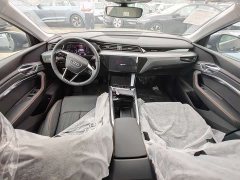 Audi e-tron 2021 50 quattro luxury - фото 6