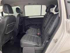 Volkswagen Touran L 280TSI DSG Fashion Edition 7-Seater - фото 3