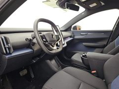 Volvo EX30 2025 rear-wheel drive long-range version Ultra - фото 8