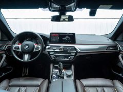 BMW 5 Series (Import) Facelift 540i M Sport Package - фото 13