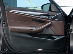 BMW 5 Series (Import) Facelift 540i M Sport Package - фото 19