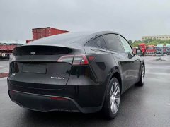 Tesla Model Y standard range rear-wheel drive version - фото 2