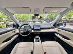 Wuling Bingo PLUS 2024 330km five-seater version - фото 18
