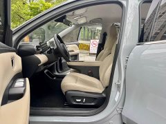 Wuling Bingo PLUS 2024 330km five-seater version - фото 9