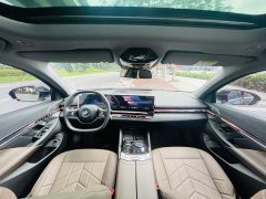 BMW 5 Series 2024 530Li Leading Luxury Package - фото 11