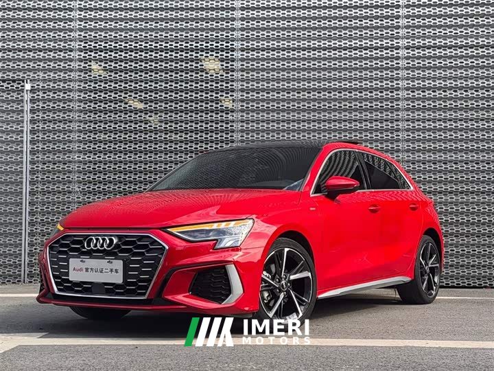Audi A3 2023 Sportback 35 TFSI stylish and sporty - автомобиль из Китая