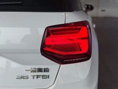 Audi Q2L 2022 35 TFSI Enterprising and Elegant - фото 2