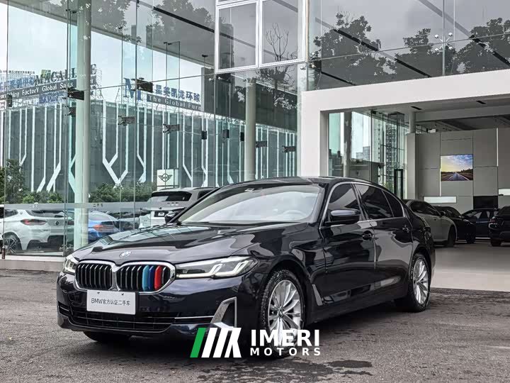 BMW 5 Series 2022 525Li Luxury Package - автомобиль из Китая