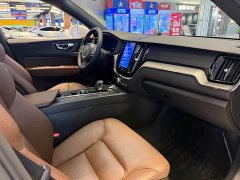 Volvo XC60 B5 AWD Plus Luxury - фото 12