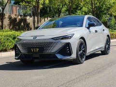 Changan UNI-V 1.5T premium - фото 1