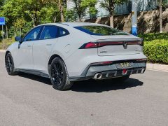 Changan UNI-V 1.5T premium - фото 10
