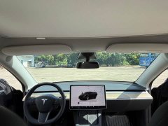 Tesla Model Y rear-wheel drive version - фото 7