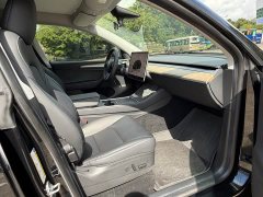 Tesla Model Y rear-wheel drive version - фото 9