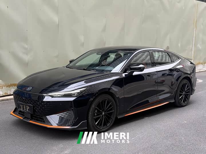 Changan UNI-V 1.5T noble sports - автомобиль из Китая