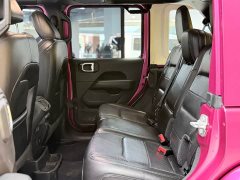 Mercedes-Benz Wrangler 2022 2.0T Islander Special Edition (Bahama Pink) - фото 9
