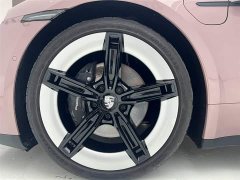 Porsche Taycan - фото 17