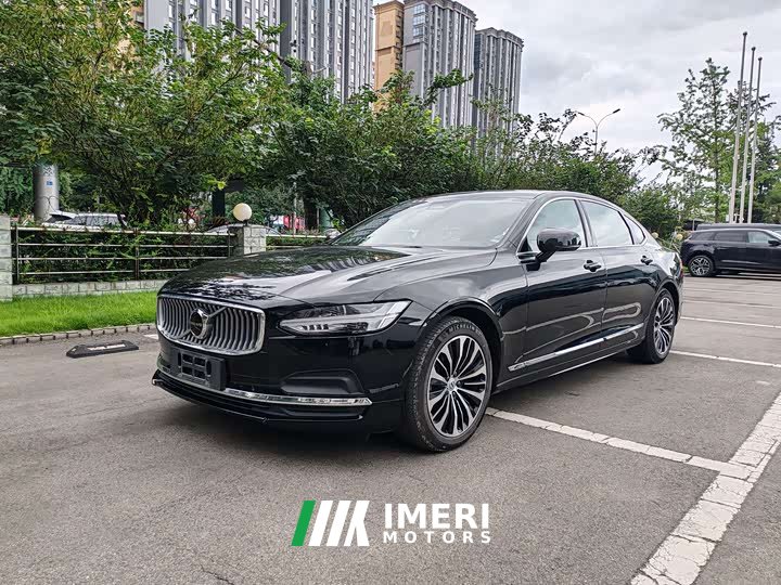 Volvo S90 B5 Zhiyi Deluxe Edition - автомобиль из Китая