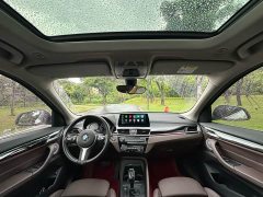 BMW X1 facelift sDrive25Li leading - фото 5