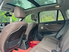 BMW X1 facelift sDrive25Li leading - фото 6