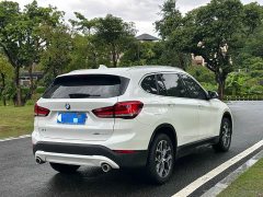BMW X1 facelift sDrive25Li leading - фото 9