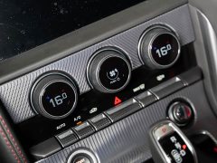 Jaguar F-TYPE 2022 P300 hardtop version R-DYNAMIC BLACK - фото 13