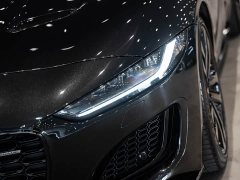 Jaguar F-TYPE 2022 P300 hardtop version R-DYNAMIC BLACK - фото 3