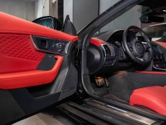 Jaguar F-TYPE 2022 P300 hardtop version R-DYNAMIC BLACK - фото 9