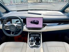 Zeekr 009 2024 seven-seat aisle version four-wheel drive 108kWh - фото 4