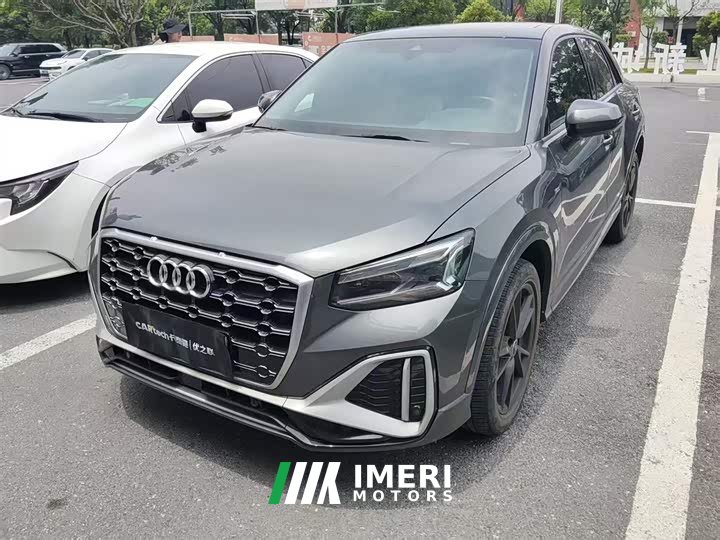 Audi Q2L 35 TFSI aggressive and dynamic - автомобиль из Китая