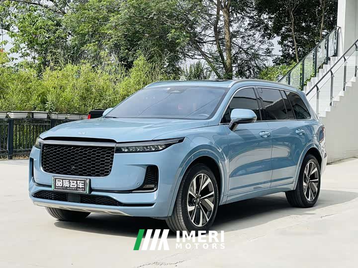 Li Auto ONE Extended-Range 6-Seater - автомобиль из Китая