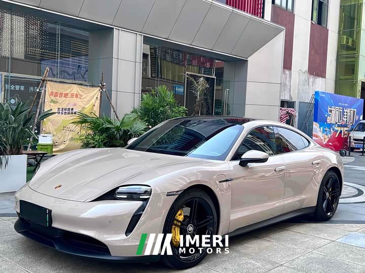 Porsche Taycan 2020 Taycan - автомобиль из Китая