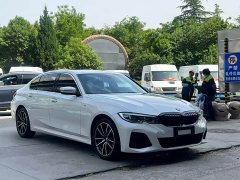 BMW 3 Series 320Li M Sport Package - фото 3