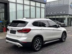 BMW X1 sDrive20Li fashionable - фото 9