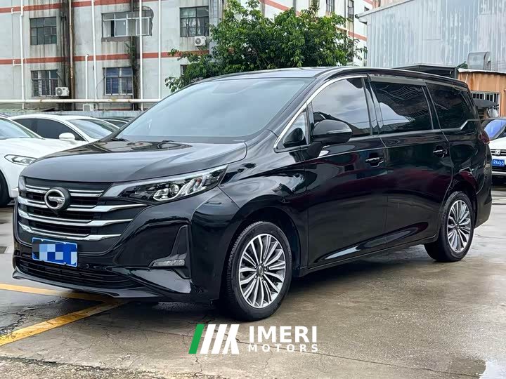 Trumpchi M6 270T DCT Exclusive Edition (seven seats) - автомобиль из Китая