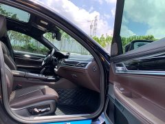 BMW 7 Series 2021 730Li M Sports Package - фото 16