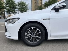 BYD Qin PLUS Honor Edition DM-i 55KM Leading Type - фото 11